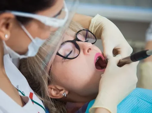 Sedacja wziewna w stomatologii – czym jest, wskazania
